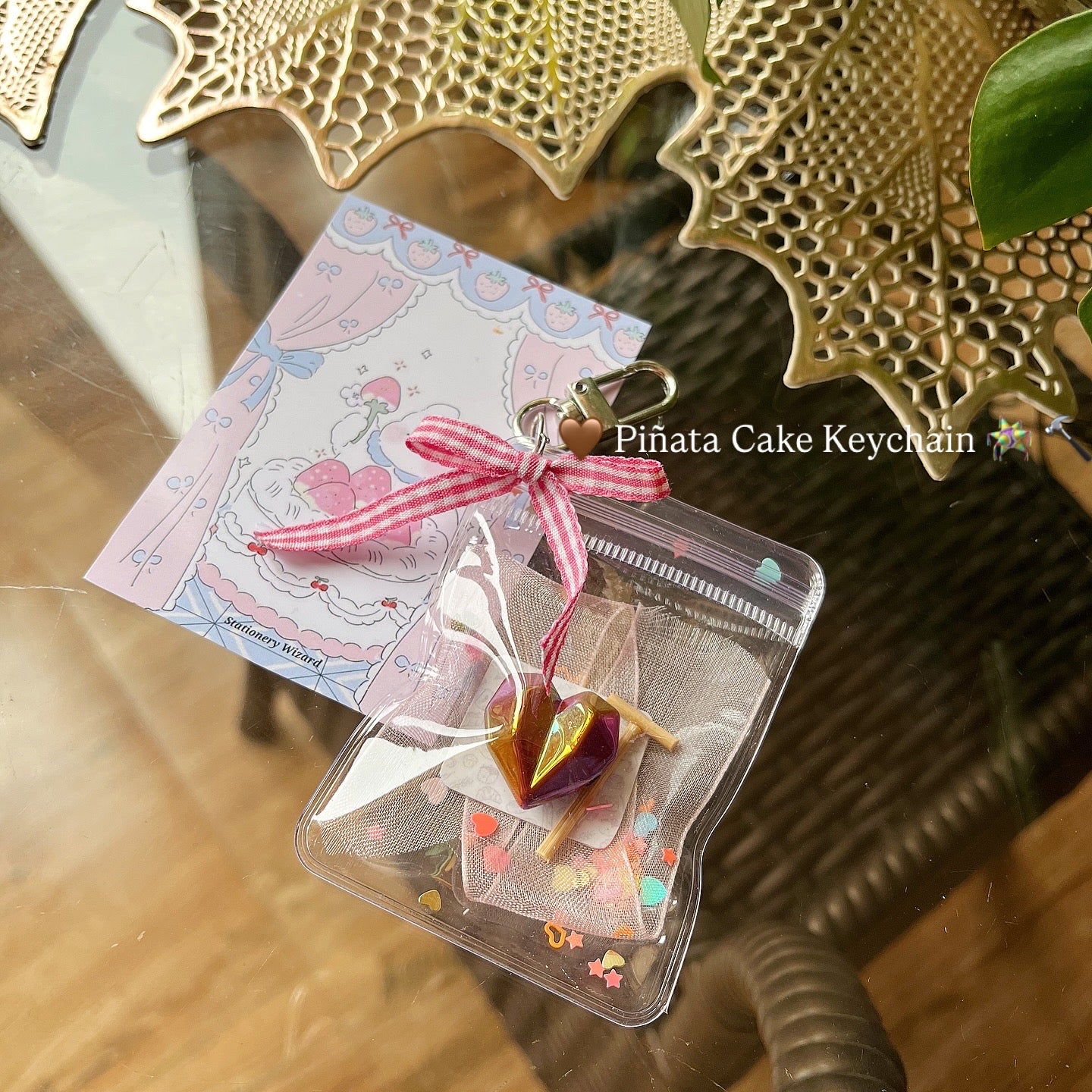 Piñata Cake Keychain 🪅 🔨