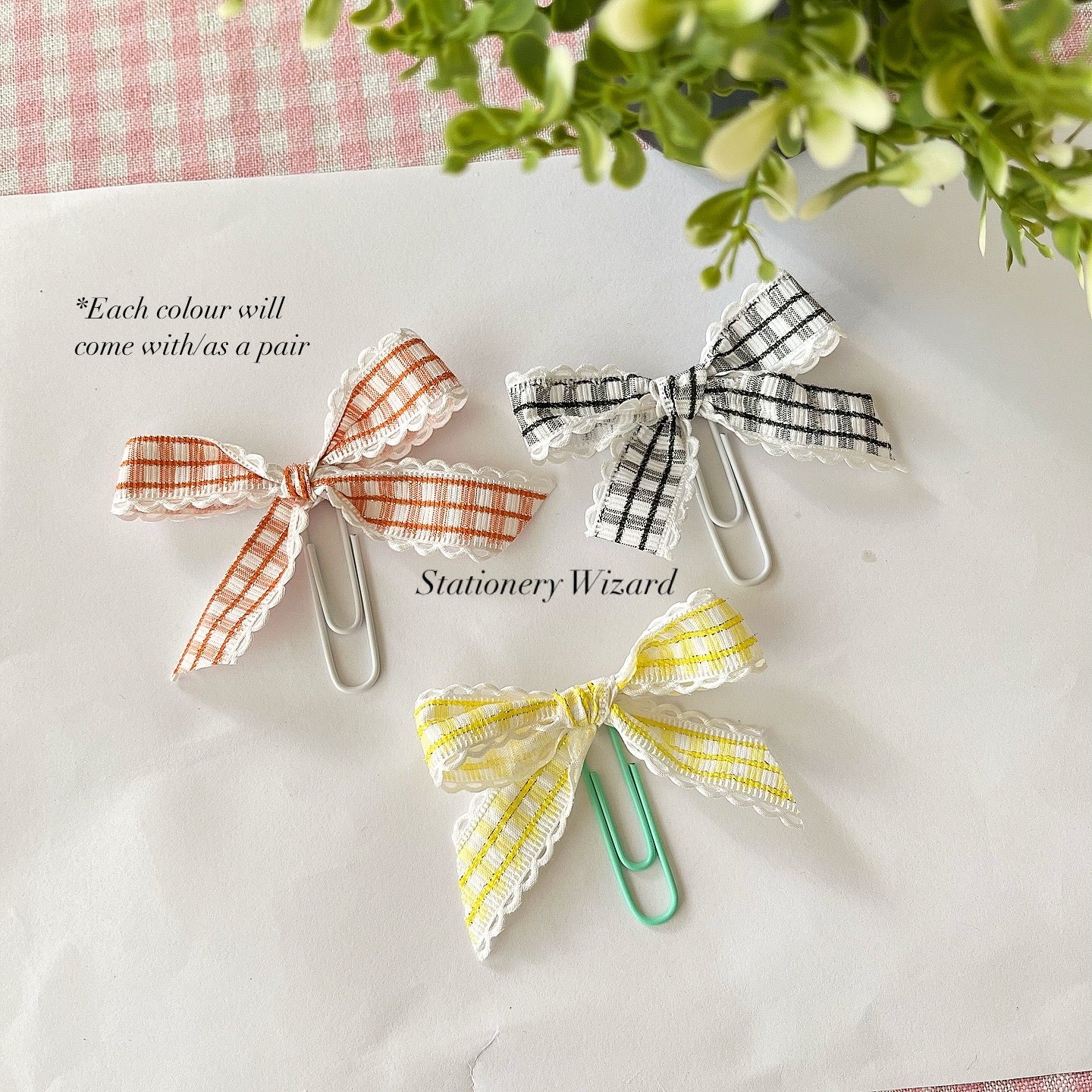 Paper clip bookmarks
