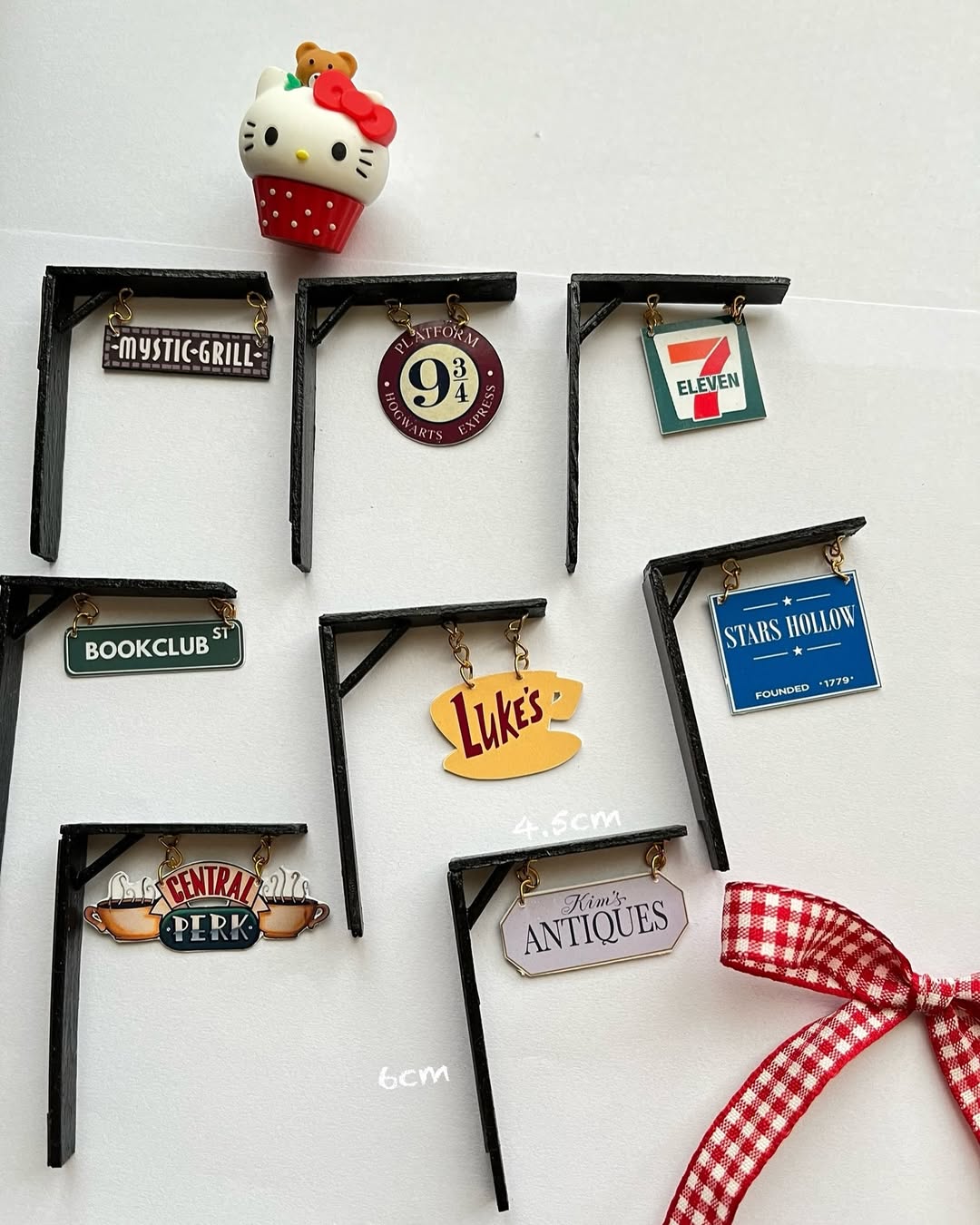 Hanging signboard fridge magnets