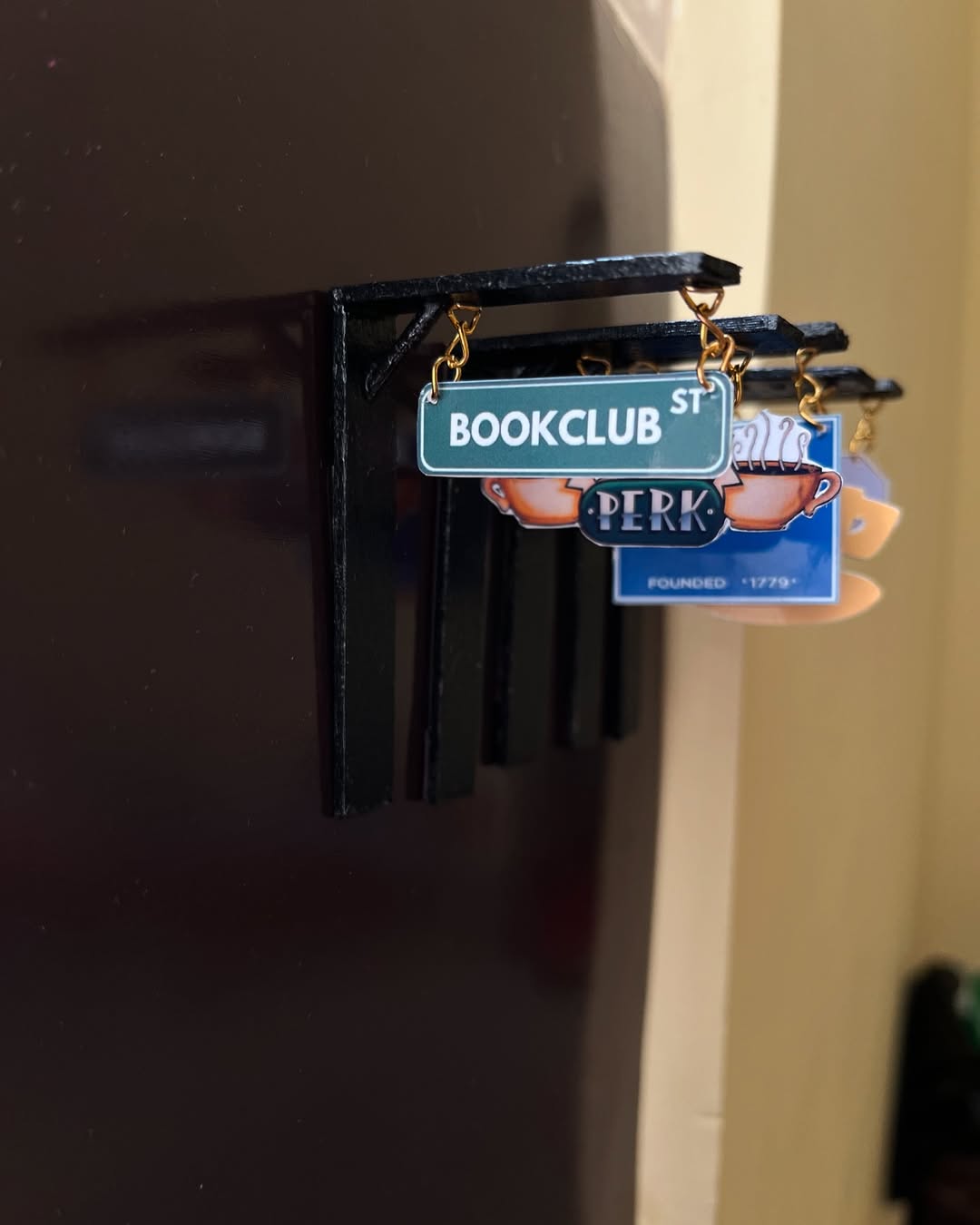 Hanging signboard fridge magnets